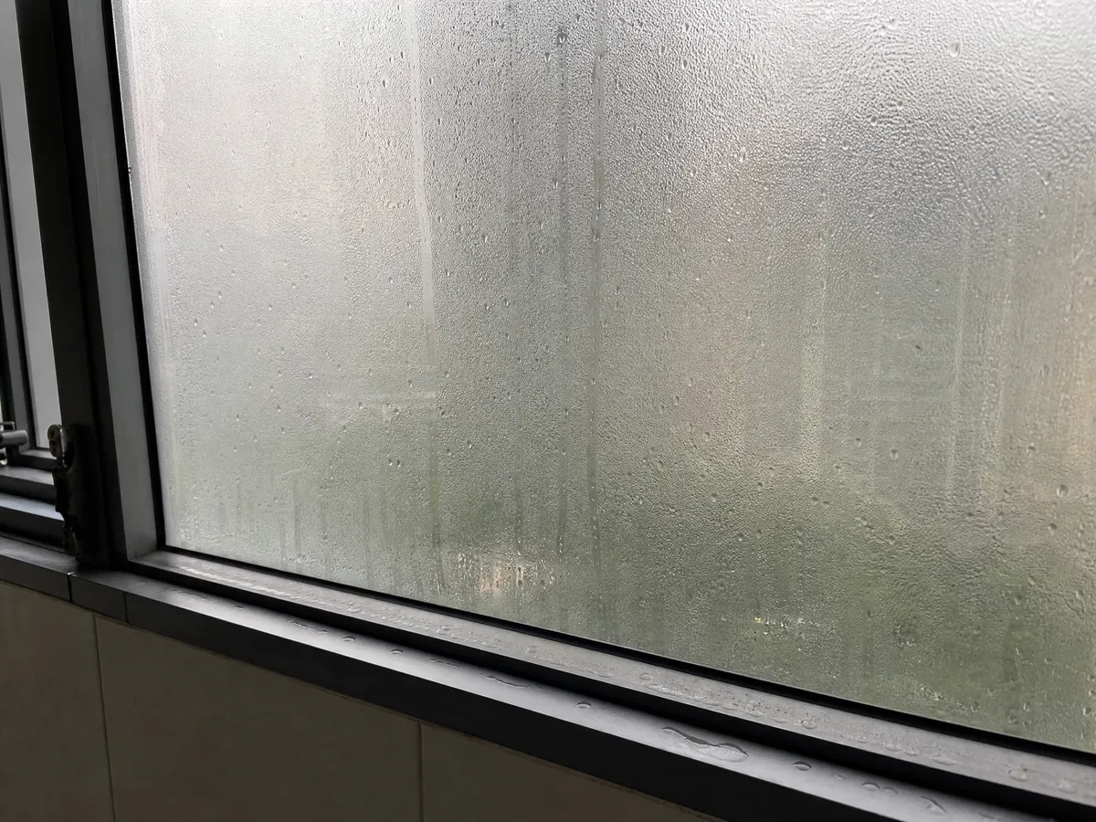 回南天潮濕